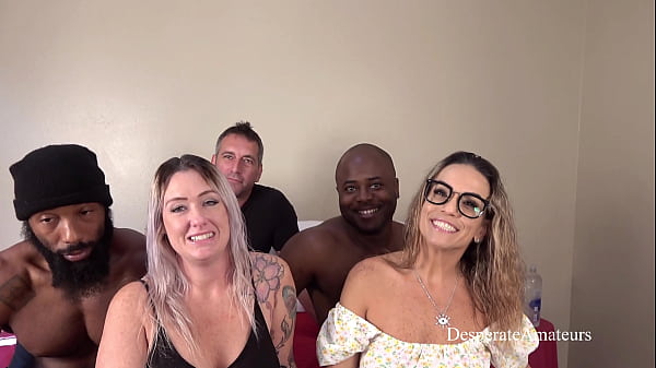Amateur Abis, Alex & Karla Si Milf Panas, Aksi Orgy Ngenyangin Bikin Makin Haus.