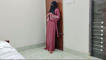 Malu-malu Tapi Pengen Ngerasain Kontol Pertama Kali Masuk Ke Memek Hijab India