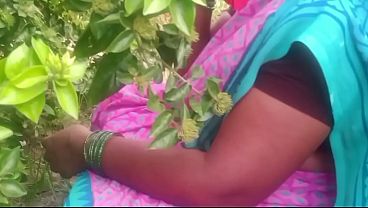 Bhabhi India Di Desa, Ngewe Di Luar Rumah, Panas Dan Basah