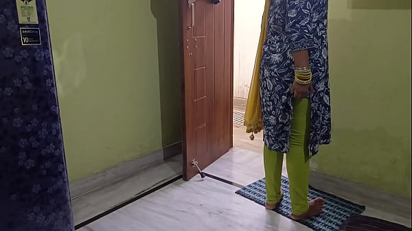 Bapak Mertua India Ngewe Anak Mantu Pake Alasan Sakit, Enak Banget Rasanya!