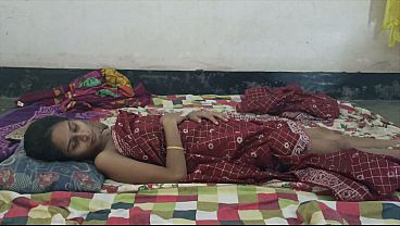 Desi Bhabhi Digebas Tetangga Sampe Meringis Kesakitan