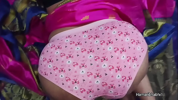 Bikin Ngilu, Bini Tetangga India Lagi Mainin Batang.