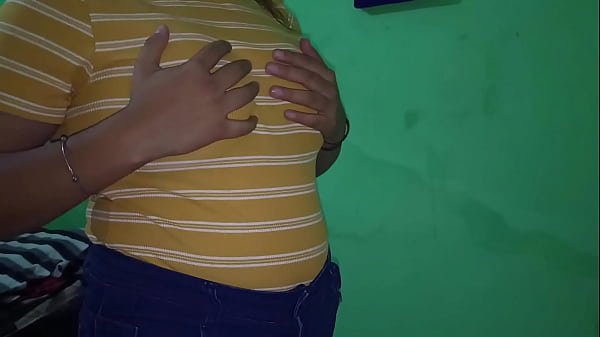 Cewek Desi India Ngegas Masukin Vibrator Ke Dalam Pantat Gede Nya Yang Montok.