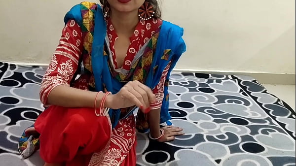 Desi Mama Muda Lagi Ngocok Kontol Anak Tiri Kecil, Pake Suara Hindi, Ngomong Kotor, Saarabhabhi6