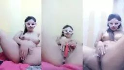Jessy Chu Colmek Sambil Rebahan, Nikmatin Sendiri Sampe Basah.