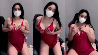 Mbak Dhea Pake Lingerie Merah Tembus Pandang, Bikin Makin Liar.