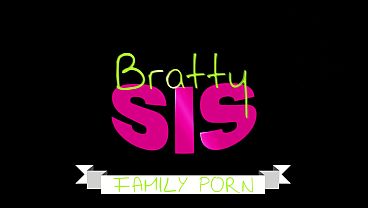 Gracie Gates & Brookie Blair Bilang Ke Stepbro: “kita Semua Bisa Ngentot Dulu Baru Ke Pantai”