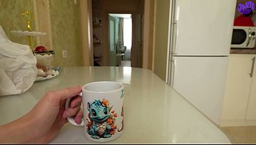 Pagi Buta, Mulut Istri Ayahku Yang Basah Dan Panas Menjilati Batangku Sampai Ke Tenggorokan.