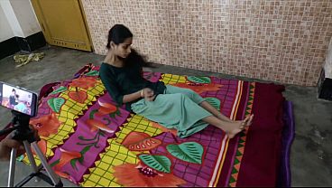 Gadis Muda Seksi Panggil Kakaknya Buat Hilangin Haus Di Lubang Mesum.