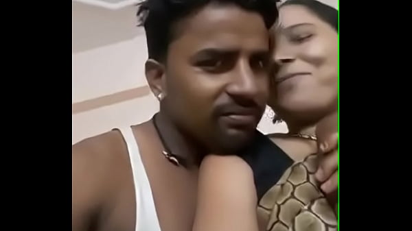 Desi Tante Montok, Nenen Gede Ditekan-tekan Sambil Ngos-ngosan.