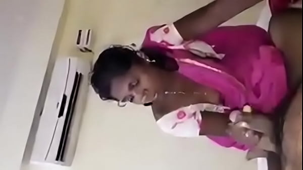Desi Aunty Ngewe Panas Pake Mulut