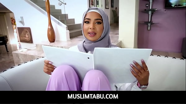 Jilbab Si Arab Nakal, Babi Star, Siap Kasih Donnie Rock Les Tradisi Amerika Yang Bikin Malu-maluin, Bikin Gregetan Banget!