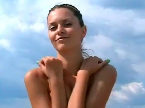 18 Videoz – Ninel Liburan Musim Semi, Pelacur Sange Pengen Kontol