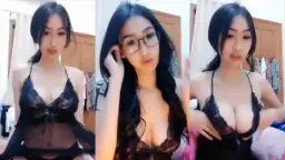 Awcece Host Cantik Toge, Goyang Basah Bikin Makin Tegang Di Live