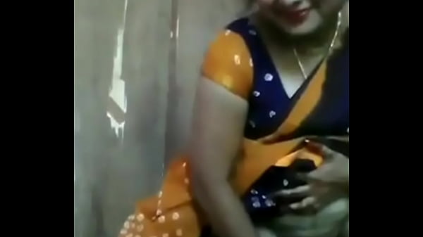 Desi Bhabhi Lagi Ngajak Main, Badan Montok Siap Digoyang