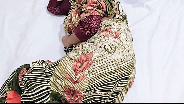 Aku Kencengin Mertuaku, Kira Itu Istriku Sendiri.