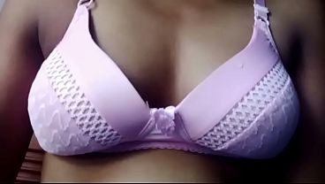 Malam Ini Gue Mau Makan Malam Sama Cewek India Super Panas, Siap-siap Bikin Badan Lo Ikut Mendidih.