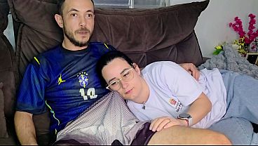 Kakak Tiri Digoda Adik Kandung Pas Nonton Bola Brasil, Makin Panas Makin Basah